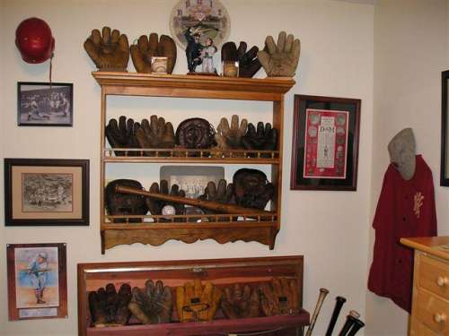 Robbie Leonhardi Display 1